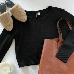 H&M Black Cropped Sweater